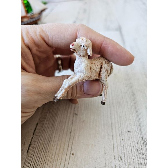 Fontanini baby lamb sheep nativity 47 village Xmas - Picture 2 of 7